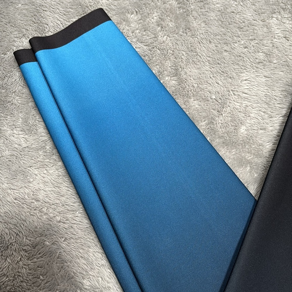 Ombre Blue/Black Leggings by Ultracor - Picture 3 of 4
